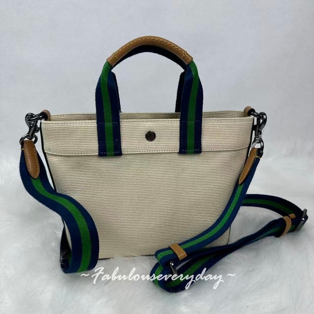 Coach Tote Crossbody Bag 20 With Coach Graphic In Canvas/Natural Multi CBK29 NWT - Picture 4 of 9